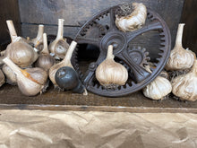 Load image into Gallery viewer, Black Garlic